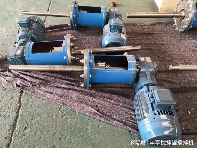 高温改性沥青侧入式搅拌设备：特点与优势分析(图3)