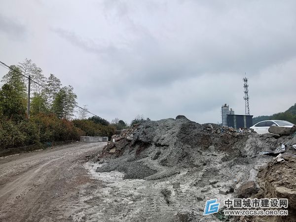 浙江东阳个别搅拌站排污严重未经许可混凝土流入市场(图3)