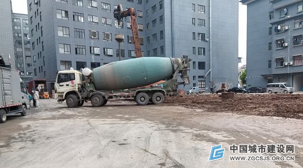 浙江东阳个别搅拌站排污严重未经许可混凝土流入市场(图7)