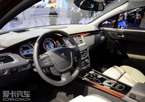 柴油混动车型标致508RXH亮相北京车展(图3)