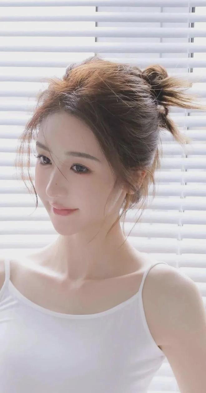 91精产品-91精产品手机版V7318-飞霸站(图1)